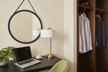 Classic Single Room