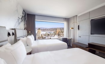 Standard Room, 2 Queen Beds, River View (Old Quebec)