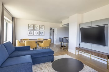 Premium Suite, River View