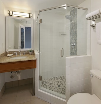 Suite, Multiple Beds, Oceanfront (Pet-Friendly)