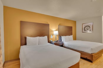 Standard Room, 2 Queen Beds, Non Smoking