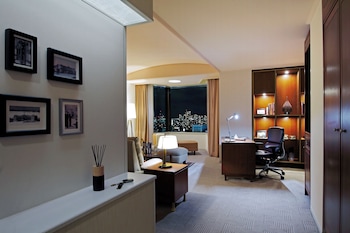 Tower Building High Floor GINZA VIEW Corner Suite Twin, Non Smoking