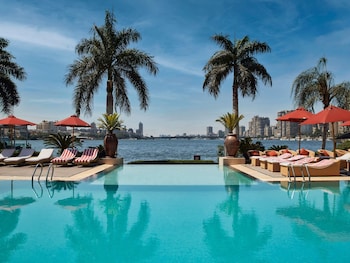 Luxury Room, 1 King Bed, Club Lounge Access (Nile View)