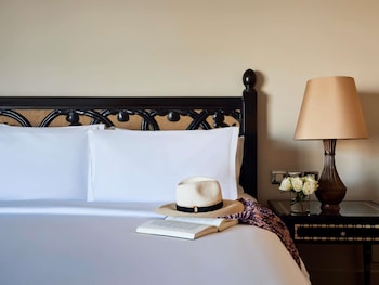 Suite, 1 King Bed, Balcony (Opera - Nile View)