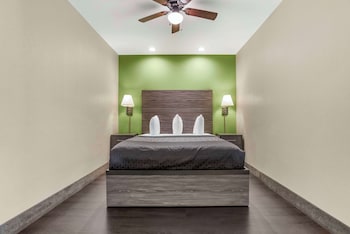 Comfort Room, 2 Queen Beds, Non Smoking