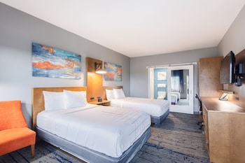 Room, 2 Double Beds, Non Smoking, Pool View