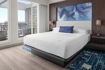 Executive Suite, 1 Bedroom, City View