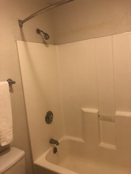 Room, 1 King Bed, Accessible, Non Smoking (Bathtub w/ Grab Bars)