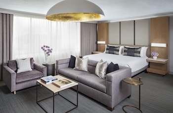 Studio Suite, 1 King Bed (Capitol View)