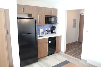 Suite, 2 Queen Beds, Mobility Accessible, Non Smoking (Communications)