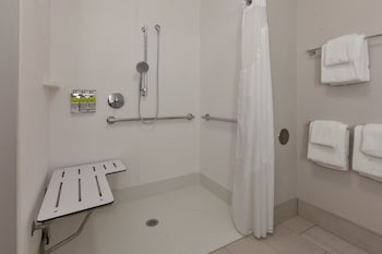 Suite, 2 Queen Beds, Mobility Accessible, Non Smoking (Communications)