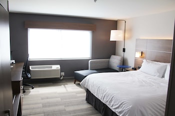 Standard Room, 1 King Bed, Mobility Accessible, Non Smoking (Communications)