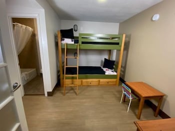 Family Suite, Accessible Bathtub