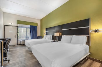 Standard Room, 2 Queen Beds, Non Smoking, Refrigerator & Microwave (Walk-in Shower)