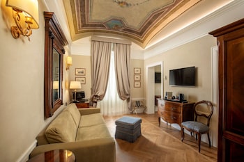 Junior Suite, 1 King Bed, Non Smoking