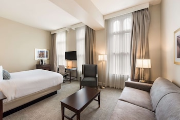 Standard Room, 1 King Bed, Accessible, Non Smoking (Queen sofabed)