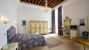 Deluxe Double or Twin Room, Canal View