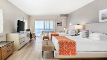 Standard Room, 2 Queen Beds, Partial Ocean View