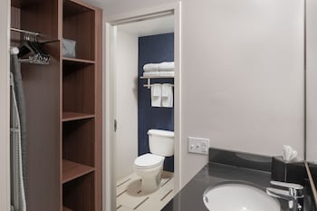 Room, 2 Queen Beds, Hearing Accessible