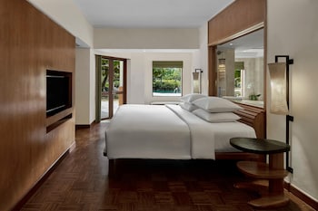Executive Suite, 1 King Bed (Executive)