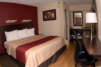 Standard Room, 1 King Bed (Smoke Free)