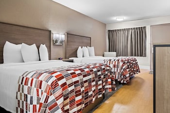 Standard Room, 2 Double Beds (Smoke Free)