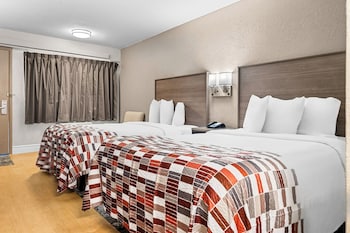 Standard Room, 2 Double Beds (Smoke Free)