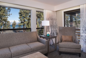 Deluxe One Bedroom Suite