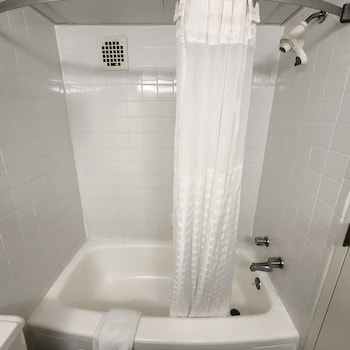 Economy Room, 1 King Bed