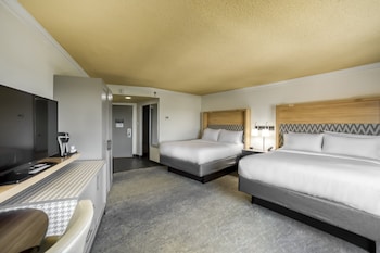 Standard Room, 2 Queen Beds, City View