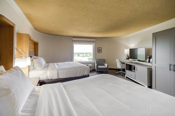 Standard Room, 2 Queen Beds, City View
