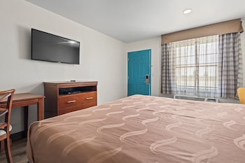 Room, 1 King Bed, Non Smoking