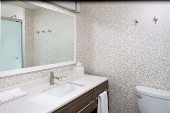 Studio, 2 Queen Beds, Accessible, Non Smoking (Hearing)