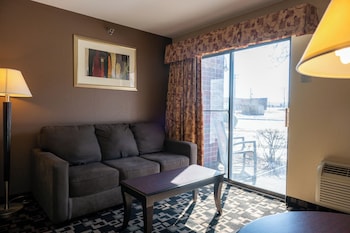 Junior Suite, 1 King Bed with Sofa bed, Patio