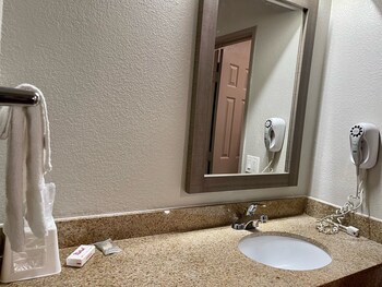 Superior Room, 1 King Bed, Smoking (Renovated)