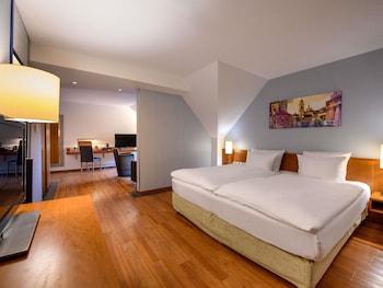 Premium Room, 1 King Bed