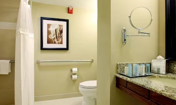 Room, 2 Queen Beds, Mobility Accessible, Bathtub (Roll-in Shower)