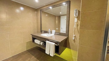 Superior Suite, 1 King Bed (Privilege room)