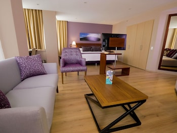 Superior Suite, 1 King Bed (Privilege room)