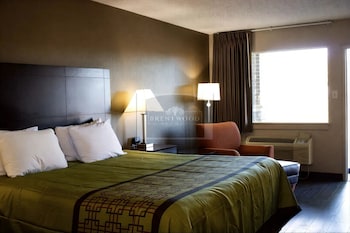 Single Room, Smoking