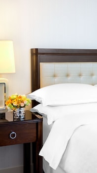 Room, 1 King Bed (Low Floor)