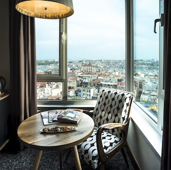 Superior Room, City View