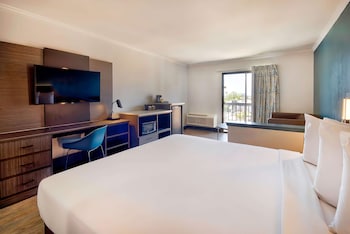 Standard Room, 1 Queen Bed, Smoking