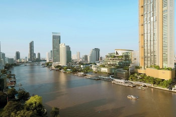Premium Room, 1 King Bed, River View