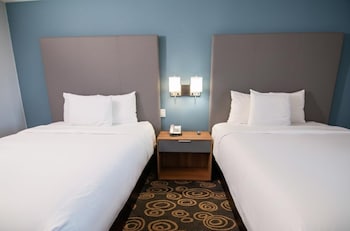 Room, 2 Queen Beds, Non Smoking