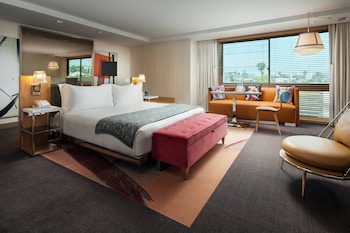 Presidential Suite, 1 King Bed, Non Smoking