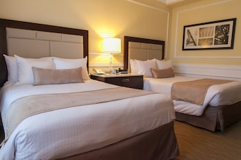 Deluxe Room, 2 Double Beds