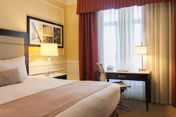 Deluxe Room, 1 King Bed