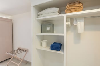 Standard Room, Partial Ocean View