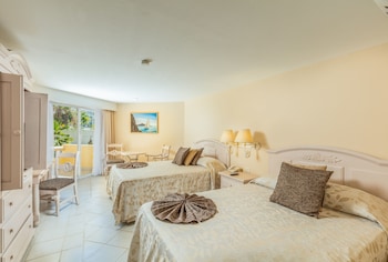 Double Room 2 Double Beds